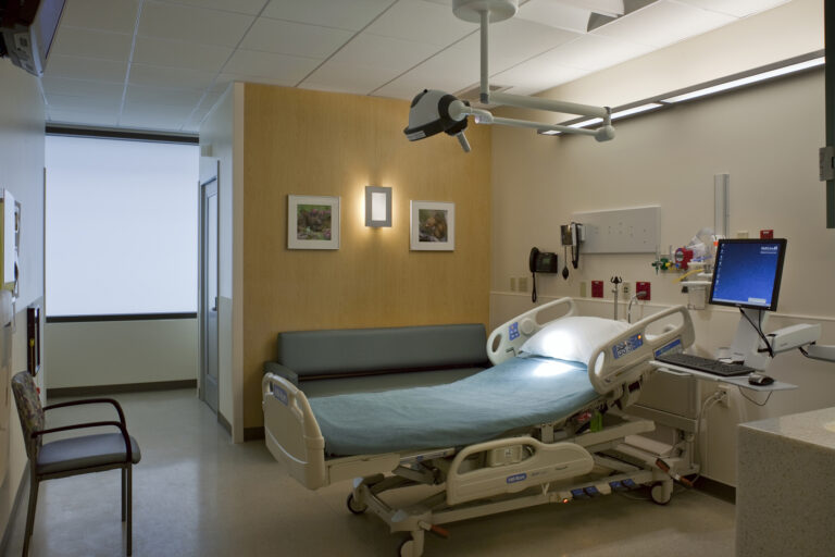 ICU Setup at Home in Mayur Vihar, Delhi